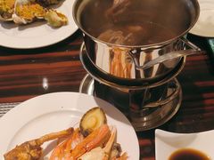 -广州万富希尔顿酒店·感趣自助餐厅·金秋蟹宴生蚝海鲜刺身