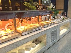 -川骄海鲜自助(王府井奥莱UP TOWN店原世界之花店)