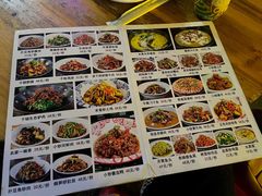 -湘菜时代风味餐厅