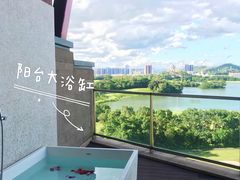 -深圳隐秀山居酒店