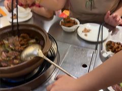 -胡须佬鸡煲四季火锅店(石厦西村直营店)