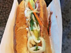 -Bánh Mì Huynh Hoa