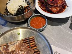 -草家酱蟹炭火烤肉店(珲春南路一店)