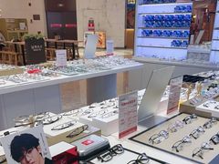 -罗伯特眼镜·蔡司官方授权(前海桂湾店)