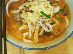 老酸菜牛肋条面-阿彬生炒牛肉面(解放路店)