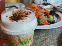 -Chom Cafe and Restaurant