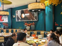 -黄泥岗·地道湖北菜(奥特莱斯店)