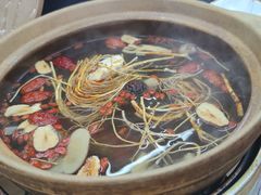 -广味炭炉鸡煲(宝业路分店)