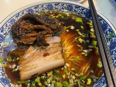 鳝丝闷肉面-伟记奥面馆(白塔东路店)