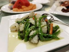 雪菜尖椒墨鱼花-杭州香格里拉·香宫中餐厅