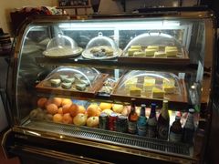 面包甜点陈列柜-庭院咖啡