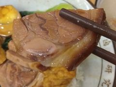 研究所版猪手饭-狮头牌卤味研究所·卤味饭(花城汇南区店)
