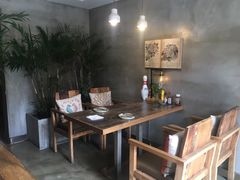 -HIGH FIVE哈福手工汉堡(桂林路店)