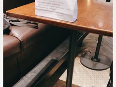 -星巴克臻选(南京金茂览秀城店)