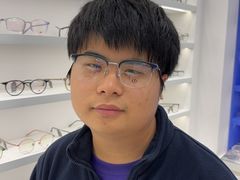 -美式眼镜·授权蔡司.依视路.尼康.豪雅.明月(南翔印象城店)