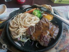 铁板澳洲板健牛扒-麦茜哥牛扒城(中银店)