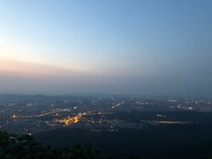 -紫金山山顶公园