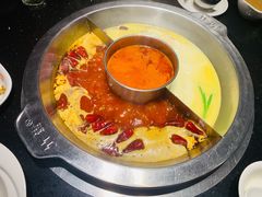 骨汤鸳鸯锅-竹犇番茄火锅(长风街店)