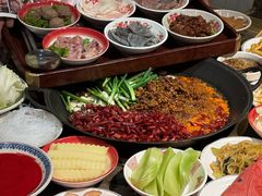 -沸炉重庆老火锅(军事博物馆店)