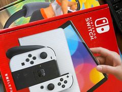 -上海南东电玩(上海置地广场周大福店)