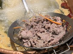 -洱火云南酸菜牛肉火锅(石景山当代商城店)