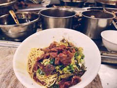 -阿阳牛腩腌面店