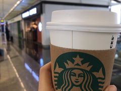 Oat&nbsp;latte&nbsp;macchiato&nbsp;-星巴克(香港国际机场44号闸店)