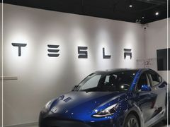 -TESLA 特斯拉(北京颐堤港体验店)