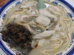 -明呈黄鱼面馆(斜土路店)