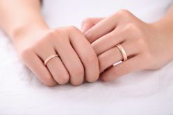 -威德钻石-克拉钻大本营(南京东路店)