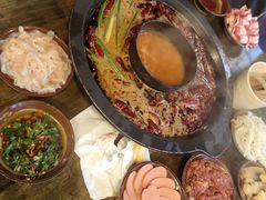 -黄潇洒老火锅(九眼桥宏济巷店)