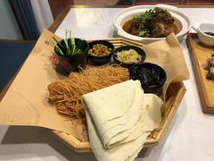 故乡风情-丁里羊肉小镇(天鹅湖总店)