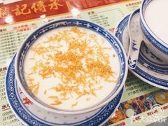 -赵记传承特色牛奶甜品(泉城广场店)