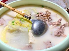 鸭架汤-京味斋·北京烤鸭(华威桥北工大店)
