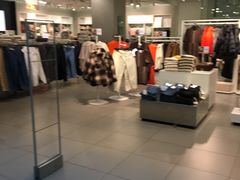 -H&M(鹏欣水游城店)