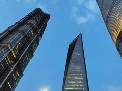 -陆家嘴空中步行连廊