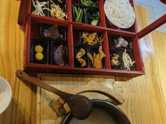 -勺子米线·云南传统小吃市集(四方街店)