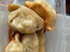 -黄阿姨锅贴大王(万航渡路店)