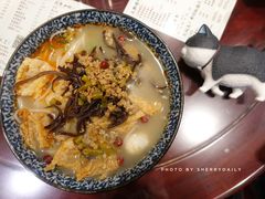 七爺螺螄粉-螺世纪螺蛳粉·桂味小排档(裕德店)