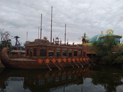 -七彩云南欢乐世界