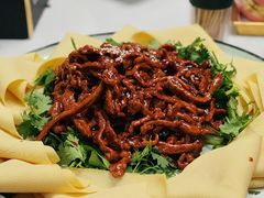 -三江源美食城