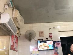 大堂-家阳赵师傅油饼包烧麦(粮道街店)
