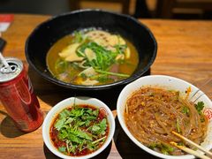 -万记麻辣烫国展总店
