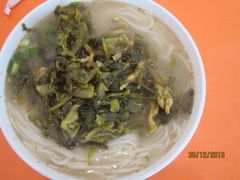 -董记冒节子肥肠粉