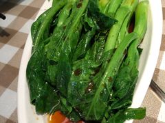 -新大咀港式茶餐厅(宝山万达店)