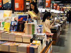 -西西弗书店&矢量咖啡(凯德晶萃广场店)