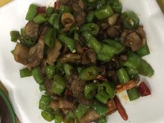 农家小炒肉-做了不起的80后