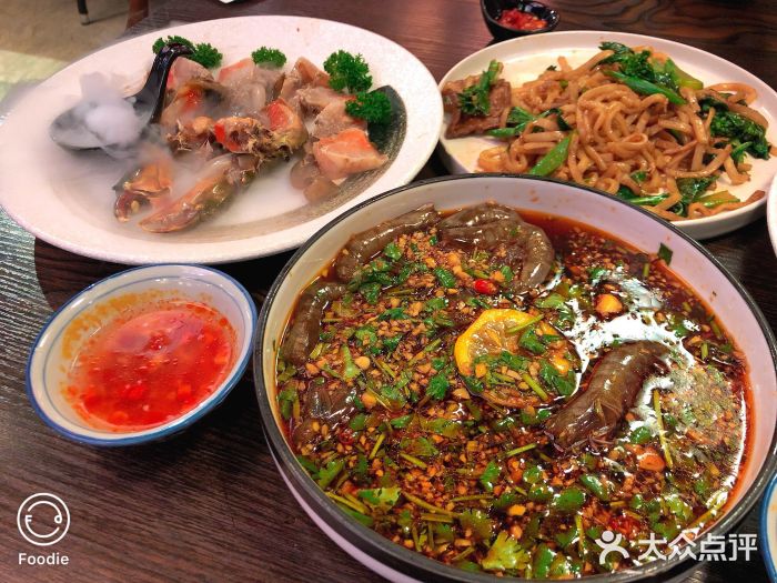 大洋家潮汕特色菜·花胶砂锅粥生腌虾图片