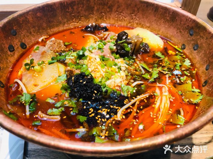 成都你六姐·牛肉冒菜(上海环宇荟店)招牌牛肉单人餐图片