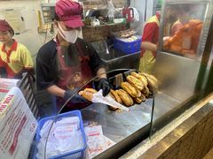 -Bánh Mì Huynh Hoa